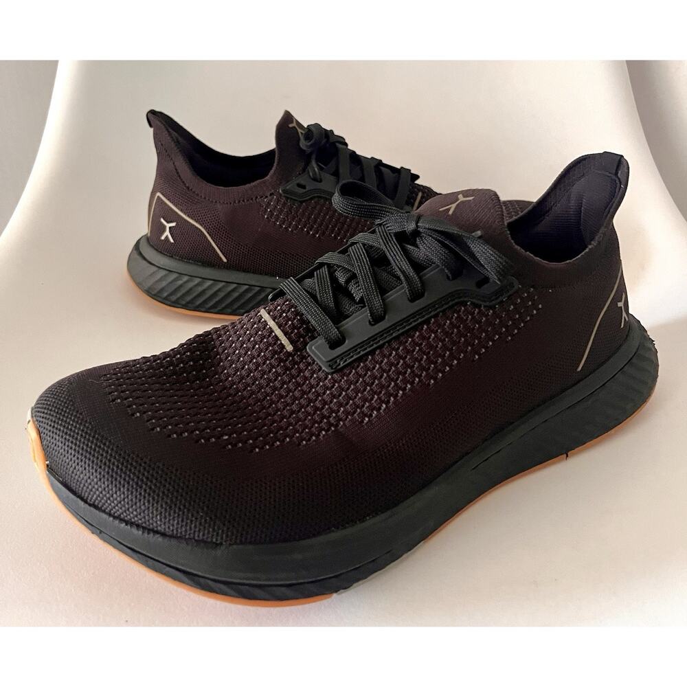 Flux Adapt Runner Black Gum Men’s Size 9 Running Athletic Shoes Trainer